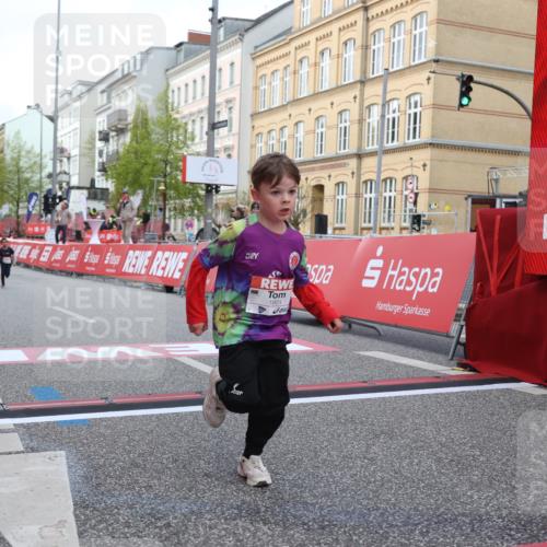 25.04.2026 - Das Zehntel Strokosch-Dieckow http://msf.ph/oto/9616260 25.04.2026 09:08:59 Ziel 1921, 2692, 2697, 2837 meine-sportfotos.de