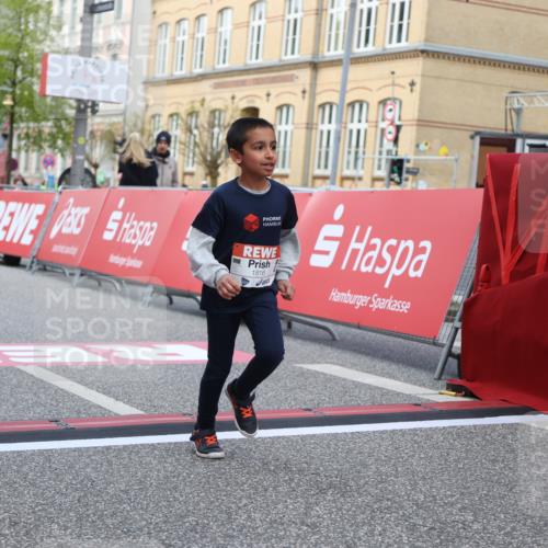 25.04.2026 - Das Zehntel Strokosch-Dieckow http://msf.ph/oto/9616267 25.04.2026 09:09:05 Ziel 1816, 1921 meine-sportfotos.de