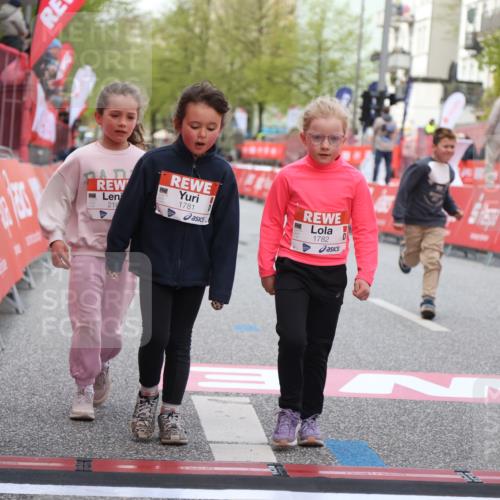 25.04.2026 - Das Zehntel Strokosch-Dieckow http://msf.ph/oto/9616298 25.04.2026 09:09:31 Ziel 1371, 1781, 1782, 2189, 3009 meine-sportfotos.de