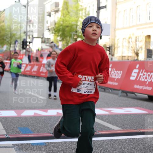 25.04.2026 - Das Zehntel Strokosch-Dieckow http://msf.ph/oto/9616342 25.04.2026 09:09:44 Ziel 1378, 2199 meine-sportfotos.de