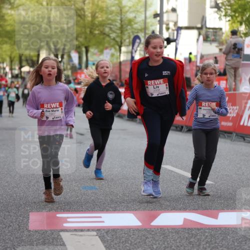 25.04.2026 - Das Zehntel Strokosch-Dieckow http://msf.ph/oto/9616410 25.04.2026 09:10:04 Ziel 1907, 1915, 2000, 2008 meine-sportfotos.de