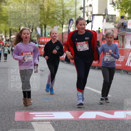 25.04.2026 - Das Zehntel Strokosch-Dieckow http://msf.ph/oto/9616412 25.04.2026 09:10:04 Ziel 1907, 1915, 2000, 2008 meine-sportfotos.de