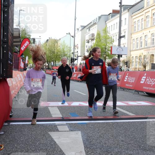 25.04.2026 - Das Zehntel Strokosch-Dieckow http://msf.ph/oto/9616425 25.04.2026 09:10:05 Ziel 1907, 1915, 2000, 2008 meine-sportfotos.de
