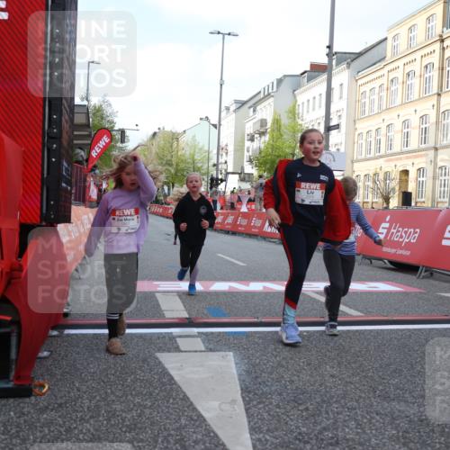 25.04.2026 - Das Zehntel Strokosch-Dieckow http://msf.ph/oto/9616440 25.04.2026 09:10:06 Ziel 1907, 1915, 2000, 2008 meine-sportfotos.de