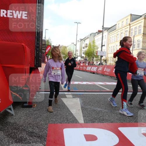 25.04.2026 - Das Zehntel Strokosch-Dieckow http://msf.ph/oto/9616456 25.04.2026 09:10:06 Ziel 1907, 1915, 2000, 2008 meine-sportfotos.de