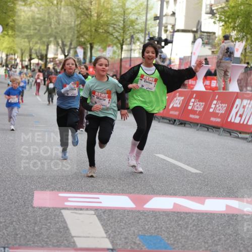 25.04.2026 - Das Zehntel Strokosch-Dieckow http://msf.ph/oto/9616484 25.04.2026 09:10:16 Ziel 1445, 1615, 1617, 1913 meine-sportfotos.de