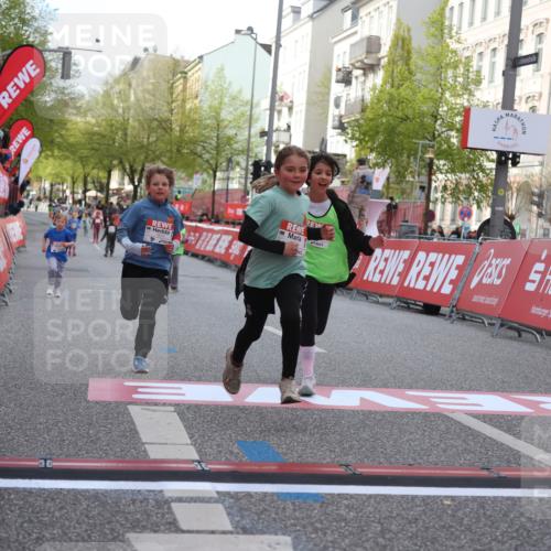 25.04.2026 - Das Zehntel Strokosch-Dieckow http://msf.ph/oto/9616498 25.04.2026 09:10:17 Ziel 1445, 1615, 1617 meine-sportfotos.de