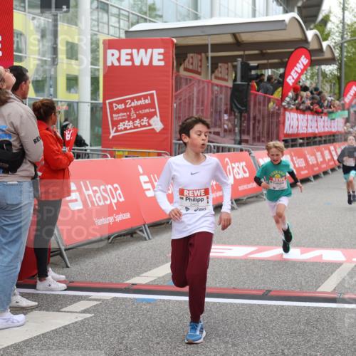 25.04.2026 - Das Zehntel Strokosch-Dieckow http://msf.ph/oto/9616499 25.04.2026 08:48:11 Ziel 1246, 2005, 2981, 3402 meine-sportfotos.de