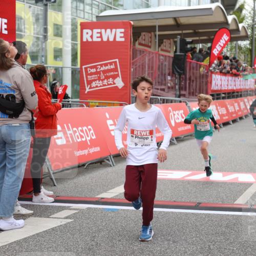 25.04.2026 - Das Zehntel Strokosch-Dieckow http://msf.ph/oto/9616515 25.04.2026 08:48:11 Ziel 1246, 2005, 2981, 3402 meine-sportfotos.de