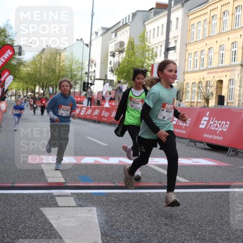 25.04.2026 - Das Zehntel Strokosch-Dieckow http://msf.ph/oto/9616520 25.04.2026 09:10:17 Ziel 1445, 1615, 1617 meine-sportfotos.de