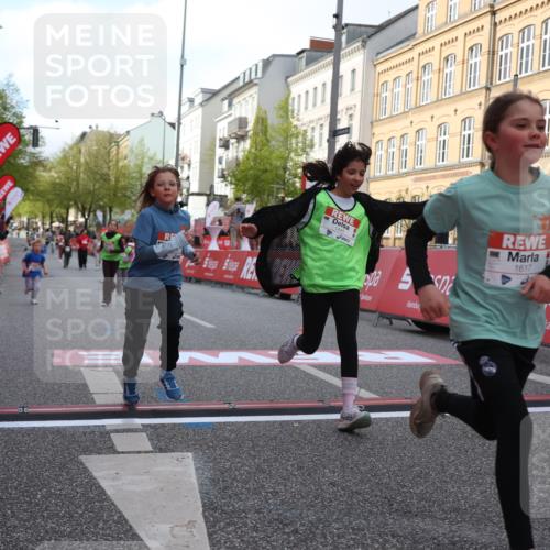 25.04.2026 - Das Zehntel Strokosch-Dieckow http://msf.ph/oto/9616527 25.04.2026 09:10:18 Ziel 1445, 1615, 1617 meine-sportfotos.de