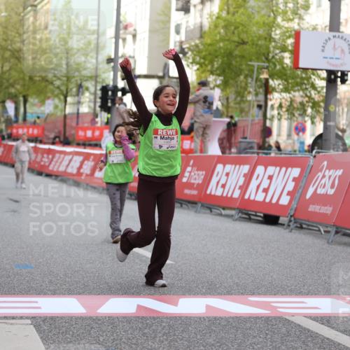 25.04.2026 - Das Zehntel Strokosch-Dieckow http://msf.ph/oto/9616561 25.04.2026 09:10:20 Ziel 1445, 1615, 1617, 2081 meine-sportfotos.de