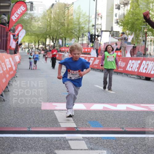 25.04.2026 - Das Zehntel Strokosch-Dieckow http://msf.ph/oto/9616583 25.04.2026 09:10:21 Ziel 1445, 1615, 1617, 2081 meine-sportfotos.de