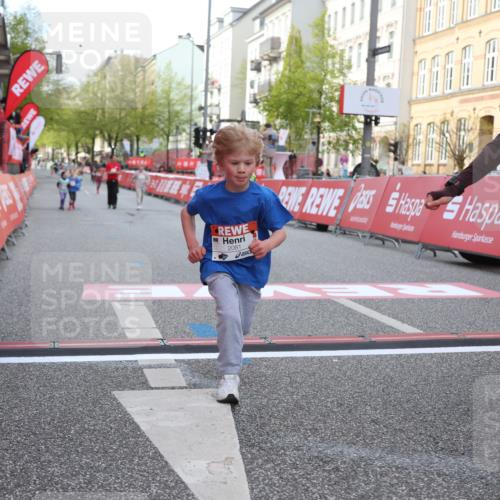 25.04.2026 - Das Zehntel Strokosch-Dieckow http://msf.ph/oto/9616599 25.04.2026 09:10:22 Ziel 1445, 1615, 1617, 2081 meine-sportfotos.de