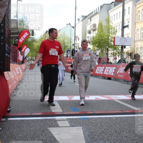 25.04.2026 - Das Zehntel Strokosch-Dieckow http://msf.ph/oto/9616701 25.04.2026 09:10:37 Ziel 1069, 1476, 2535, 3754, 3772 meine-sportfotos.de