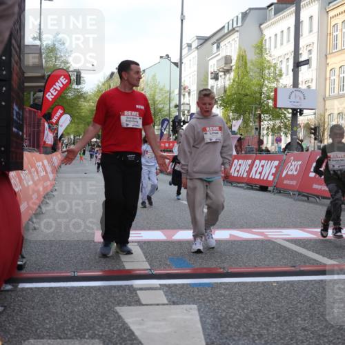 25.04.2026 - Das Zehntel Strokosch-Dieckow http://msf.ph/oto/9616708 25.04.2026 09:10:37 Ziel 1069, 1476, 2535, 3754, 3772 meine-sportfotos.de