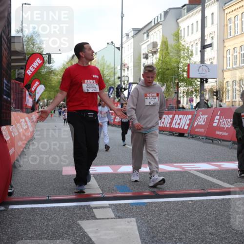 25.04.2026 - Das Zehntel Strokosch-Dieckow http://msf.ph/oto/9616727 25.04.2026 09:10:37 Ziel 1069, 1476, 2535, 3754, 3772 meine-sportfotos.de