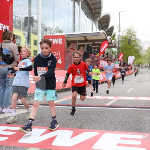 25.04.2026 - Das Zehntel Strokosch-Dieckow http://msf.ph/oto/9616767 25.04.2026 08:48:15 Ziel 1184, 1223, 1246, 2005, 2981, 3402, 4022, 4024, 4070 meine-sportfotos.de