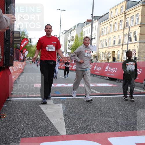 25.04.2026 - Das Zehntel Strokosch-Dieckow http://msf.ph/oto/9616776 25.04.2026 09:10:38 Ziel 1069, 1476, 2186, 2535, 3754, 3772 meine-sportfotos.de