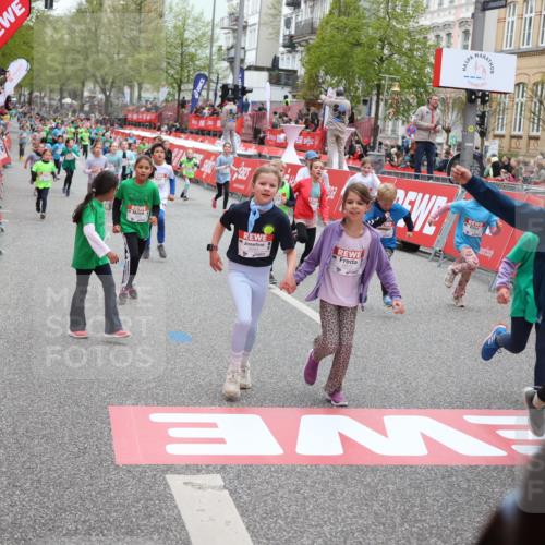 25.04.2026 - Das Zehntel Strokosch-Dieckow http://msf.ph/oto/9616786 25.04.2026 11:01:14 Ziel 5006, 5197, 5218, 5235, 5236, 5439, 5503, 5703, 5724, 5835, 5842, 5852, 5900, 6179, 6344, 6461, 6650, 6673, 6694, 6787, 6839, 7275, 7283, 7577, 7819, 7846, 8017, 8026, 8027 meine-sportfotos.de