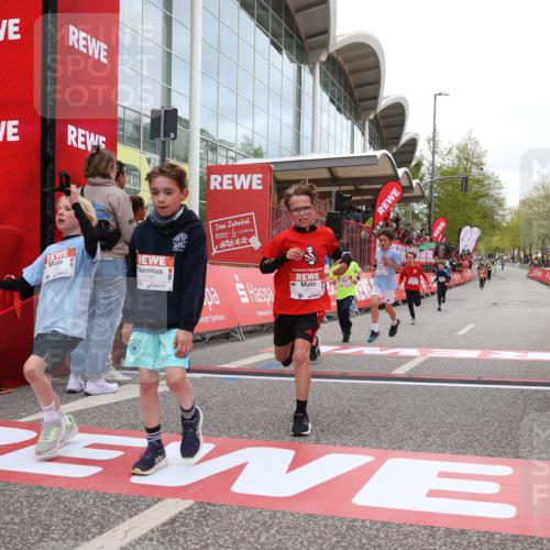 25.04.2026 - Das Zehntel Strokosch-Dieckow http://msf.ph/oto/9616790 25.04.2026 08:48:15 Ziel 1184, 1223, 1246, 2005, 2981, 3402, 4022, 4024, 4070 meine-sportfotos.de