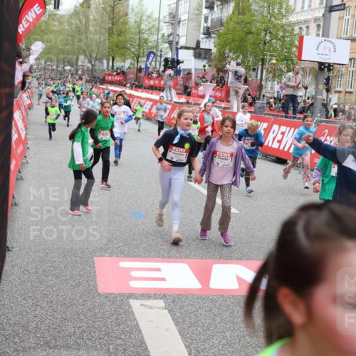 25.04.2026 - Das Zehntel Strokosch-Dieckow http://msf.ph/oto/9616798 25.04.2026 11:01:14 Ziel 5006, 5197, 5218, 5235, 5236, 5439, 5503, 5703, 5724, 5835, 5842, 5852, 5900, 6179, 6344, 6461, 6650, 6673, 6694, 6787, 6839, 7275, 7283, 7577, 7819, 7846, 8017, 8026, 8027 meine-sportfotos.de