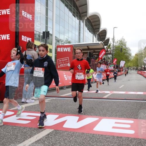 25.04.2026 - Das Zehntel Strokosch-Dieckow http://msf.ph/oto/9616809 25.04.2026 08:48:15 Ziel 1184, 1223, 1246, 2005, 2981, 3402, 4022, 4024, 4070 meine-sportfotos.de