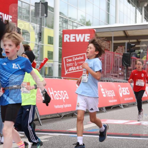 25.04.2026 - Das Zehntel Strokosch-Dieckow http://msf.ph/oto/9616883 25.04.2026 08:48:17 Ziel 1184, 1223, 1246, 2005, 2611, 3402, 4022, 4024, 4070 meine-sportfotos.de
