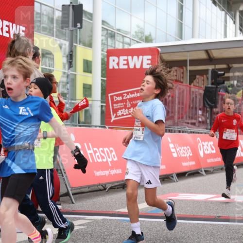 25.04.2026 - Das Zehntel Strokosch-Dieckow http://msf.ph/oto/9616890 25.04.2026 08:48:17 Ziel 1184, 1223, 1246, 2005, 2611, 3402, 4022, 4024, 4070 meine-sportfotos.de