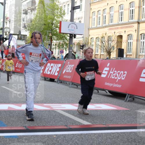 25.04.2026 - Das Zehntel Strokosch-Dieckow http://msf.ph/oto/9616928 25.04.2026 09:10:41 Ziel 1069, 1486, 2182, 2186, 2243, 2535 meine-sportfotos.de