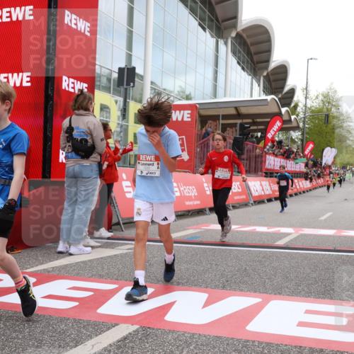 25.04.2026 - Das Zehntel Strokosch-Dieckow http://msf.ph/oto/9616963 25.04.2026 08:48:17 Ziel 1184, 1223, 1246, 2005, 2611, 3402, 4022, 4024, 4070 meine-sportfotos.de