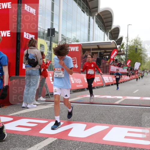25.04.2026 - Das Zehntel Strokosch-Dieckow http://msf.ph/oto/9616971 25.04.2026 08:48:17 Ziel 1184, 1223, 1246, 2005, 2611, 3402, 4022, 4024, 4070 meine-sportfotos.de