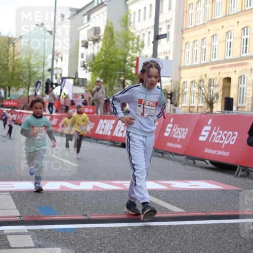 25.04.2026 - Das Zehntel Strokosch-Dieckow http://msf.ph/oto/9616973 25.04.2026 09:10:42 Ziel 1069, 1486, 2182, 2186, 2243, 2535 meine-sportfotos.de