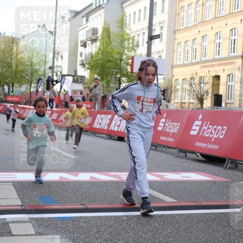 25.04.2026 - Das Zehntel Strokosch-Dieckow http://msf.ph/oto/9616981 25.04.2026 09:10:42 Ziel 1069, 1486, 2182, 2186, 2243, 2535 meine-sportfotos.de