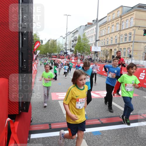 25.04.2026 - Das Zehntel Strokosch-Dieckow http://msf.ph/oto/9617014 25.04.2026 11:01:11 Ziel 5197, 5200, 5204, 5208, 5218, 5235, 5236, 5439, 5574, 5681, 5835, 5841, 5842, 5844, 5852, 5900, 6179, 6314, 6344, 6633, 6650, 6853, 7275, 7283, 7775, 7819, 7846, 8017, 8026, 8027 meine-sportfotos.de