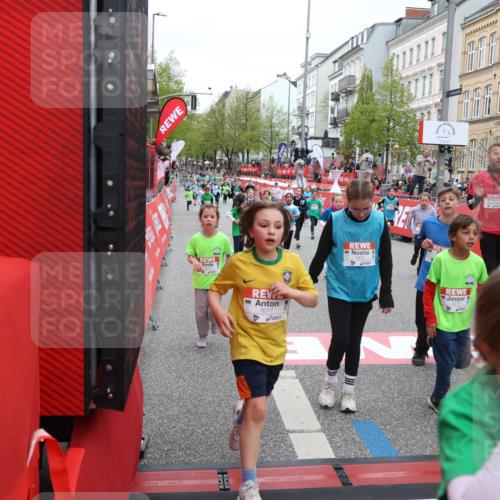 25.04.2026 - Das Zehntel Strokosch-Dieckow http://msf.ph/oto/9617034 25.04.2026 11:01:11 Ziel 5197, 5200, 5204, 5208, 5218, 5235, 5236, 5439, 5574, 5681, 5835, 5841, 5842, 5844, 5852, 5900, 6179, 6314, 6344, 6633, 6650, 6853, 7275, 7283, 7775, 7819, 7846, 8017, 8026, 8027 meine-sportfotos.de