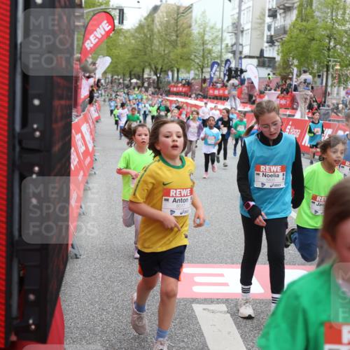 25.04.2026 - Das Zehntel Strokosch-Dieckow http://msf.ph/oto/9617065 25.04.2026 11:01:11 Ziel 5197, 5200, 5204, 5208, 5218, 5235, 5236, 5439, 5574, 5681, 5835, 5841, 5842, 5844, 5852, 5900, 6179, 6314, 6344, 6633, 6650, 6853, 7275, 7283, 7775, 7819, 7846, 8017, 8026, 8027 meine-sportfotos.de