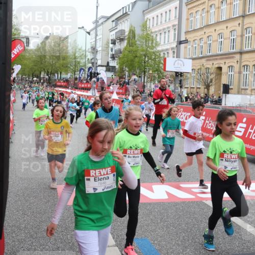 25.04.2026 - Das Zehntel Strokosch-Dieckow http://msf.ph/oto/9617117 25.04.2026 11:01:10 Ziel 5197, 5200, 5204, 5208, 5218, 5235, 5236, 5439, 5574, 5681, 5835, 5841, 5842, 5844, 5852, 5900, 6179, 6314, 6344, 6633, 6650, 6853, 7015, 7045, 7275, 7283, 7338, 7775, 7819, 7846, 8017 meine-sportfotos.de