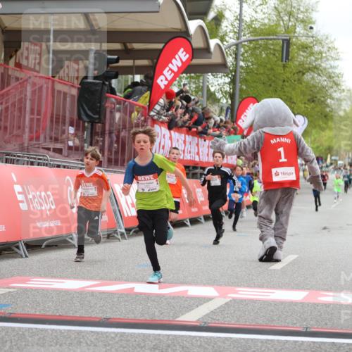 25.04.2026 - Das Zehntel Strokosch-Dieckow http://msf.ph/oto/9617204 25.04.2026 08:48:26 Ziel 1474, 2034 meine-sportfotos.de