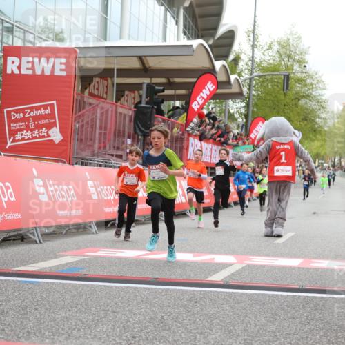 25.04.2026 - Das Zehntel Strokosch-Dieckow http://msf.ph/oto/9617231 25.04.2026 08:48:26 Ziel 1474, 2034 meine-sportfotos.de