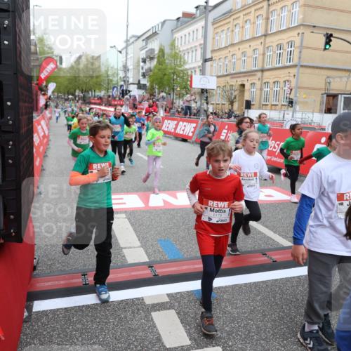 25.04.2026 - Das Zehntel Strokosch-Dieckow http://msf.ph/oto/9617277 25.04.2026 11:01:08 Ziel 5197, 5200, 5204, 5208, 5236, 5436, 5439, 5538, 5574, 5681, 5841, 5842, 5844, 5900, 5983, 6179, 6314, 6384, 6633, 6650, 6853, 7015, 7045, 7275, 7283, 7338, 7730, 7775, 7819, 7846, 8017 meine-sportfotos.de