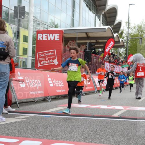 25.04.2026 - Das Zehntel Strokosch-Dieckow http://msf.ph/oto/9617285 25.04.2026 08:48:27 Ziel 1474, 2174 meine-sportfotos.de