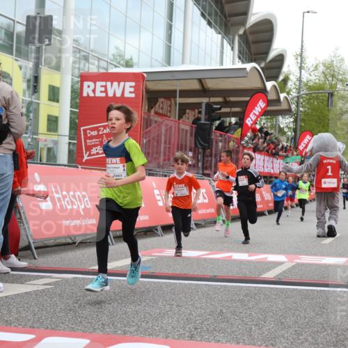 25.04.2026 - Das Zehntel Strokosch-Dieckow http://msf.ph/oto/9617311 25.04.2026 08:48:27 Ziel 1474, 2174 meine-sportfotos.de