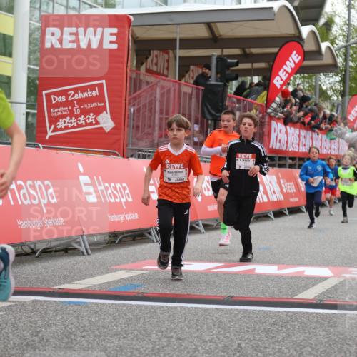 25.04.2026 - Das Zehntel Strokosch-Dieckow http://msf.ph/oto/9617322 25.04.2026 08:48:27 Ziel 1474, 2174 meine-sportfotos.de