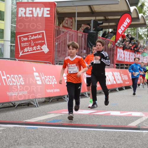 25.04.2026 - Das Zehntel Strokosch-Dieckow http://msf.ph/oto/9617338 25.04.2026 08:48:28 Ziel 1461, 1474, 2174, 2310 meine-sportfotos.de