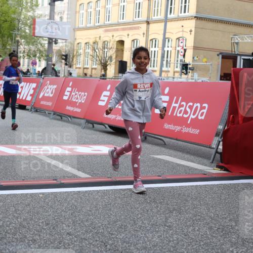 25.04.2026 - Das Zehntel Strokosch-Dieckow http://msf.ph/oto/9617349 25.04.2026 09:10:56 Ziel 1351, 1359, 1453, 2087, 2098 meine-sportfotos.de