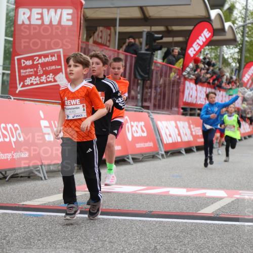 25.04.2026 - Das Zehntel Strokosch-Dieckow http://msf.ph/oto/9617391 25.04.2026 08:48:28 Ziel 1461, 1474, 2174, 2310 meine-sportfotos.de