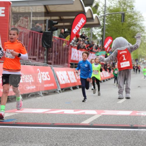 25.04.2026 - Das Zehntel Strokosch-Dieckow http://msf.ph/oto/9617421 25.04.2026 08:48:29 Ziel 1461, 1474, 1887, 2174, 2310 meine-sportfotos.de