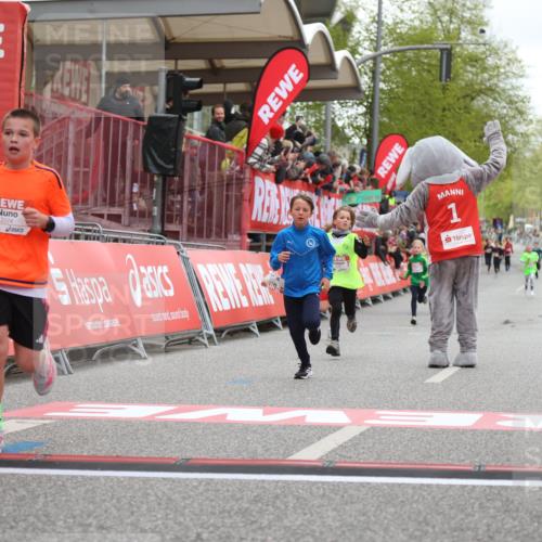25.04.2026 - Das Zehntel Strokosch-Dieckow http://msf.ph/oto/9617438 25.04.2026 08:48:29 Ziel 1461, 1474, 1887, 2174, 2310 meine-sportfotos.de