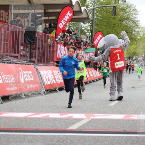 25.04.2026 - Das Zehntel Strokosch-Dieckow http://msf.ph/oto/9617445 25.04.2026 08:48:29 Ziel 1461, 1474, 1887, 2174, 2310 meine-sportfotos.de
